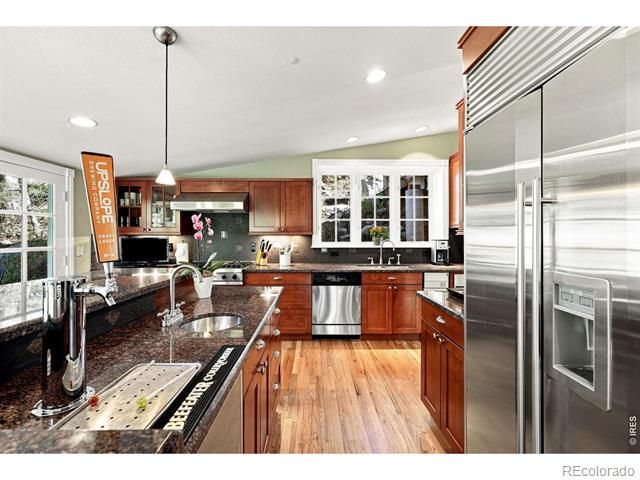 15 Arrowleaf Court, Boulder, CO 80304