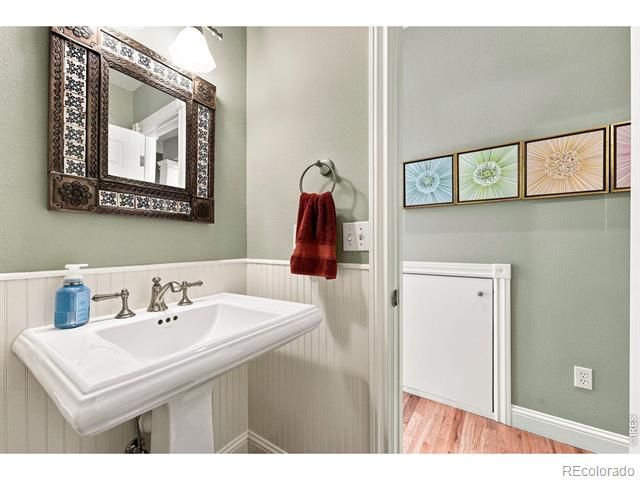15 Arrowleaf Court, Boulder, CO 80304