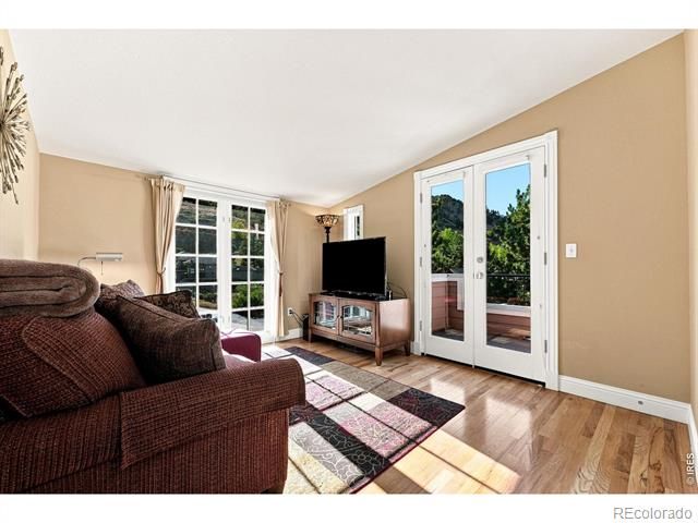 15 Arrowleaf Court, Boulder, CO 80304