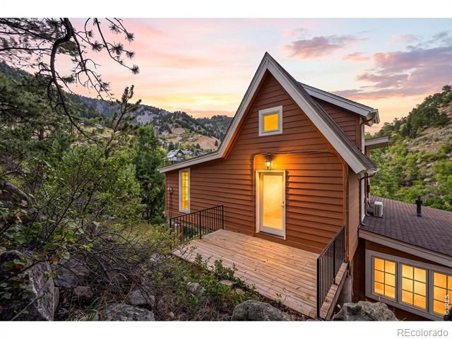 15 Arrowleaf Court, Boulder, CO 80304