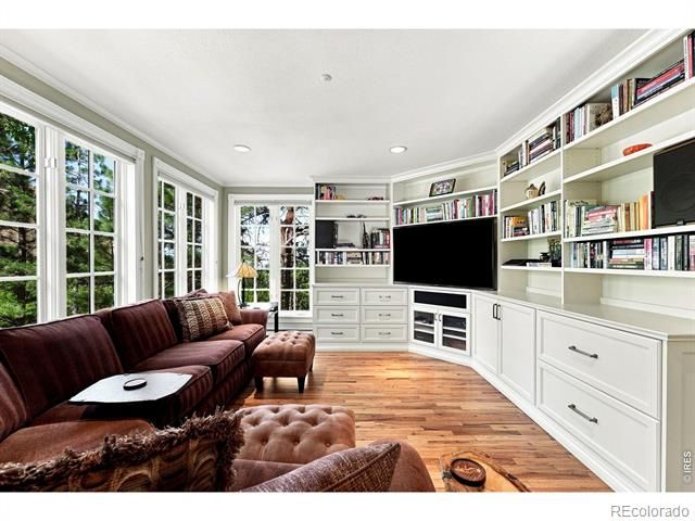 15 Arrowleaf Court, Boulder, CO 80304