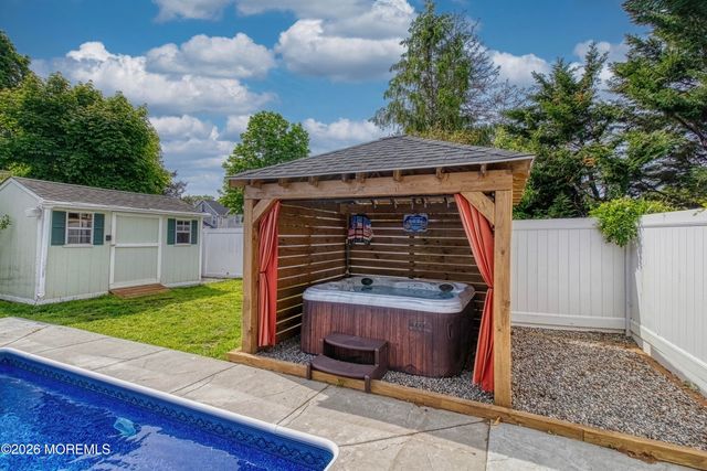 718 Mclean Avenue, Point Pleasant Beach, NJ 08742