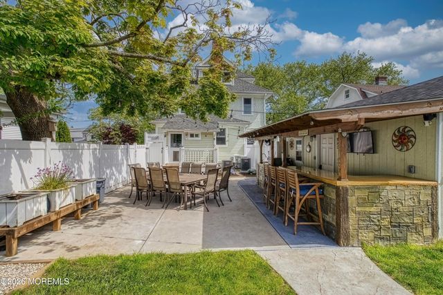 718 Mclean Avenue, Point Pleasant Beach, NJ 08742