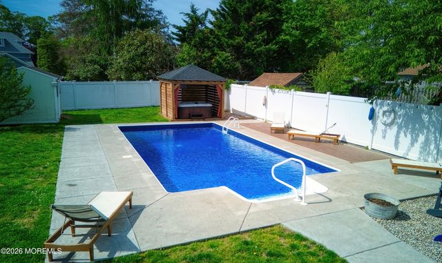 718 Mclean Avenue, Point Pleasant Beach, NJ 08742