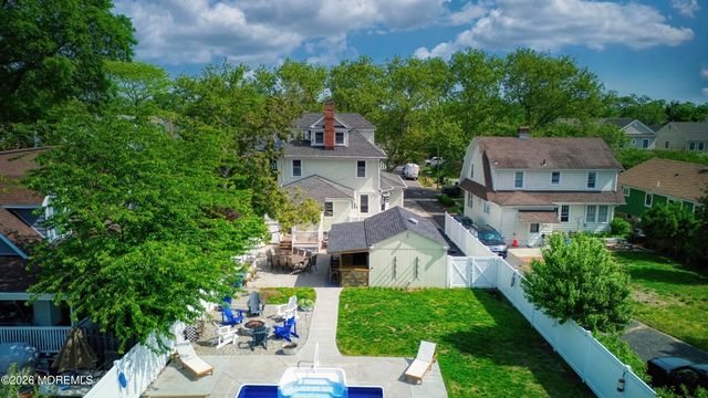 718 Mclean Avenue, Point Pleasant Beach, NJ 08742