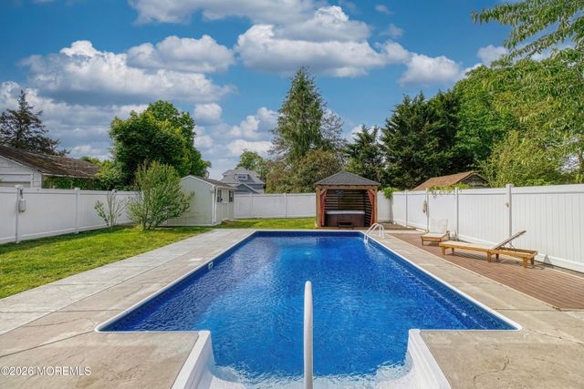 718 Mclean Avenue, Point Pleasant Beach, NJ 08742