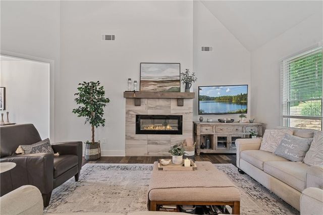 298 Boulder Lake Drive, Cartersville, GA 30121