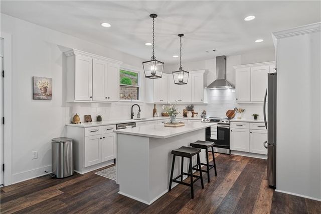 298 Boulder Lake Drive, Cartersville, GA 30121