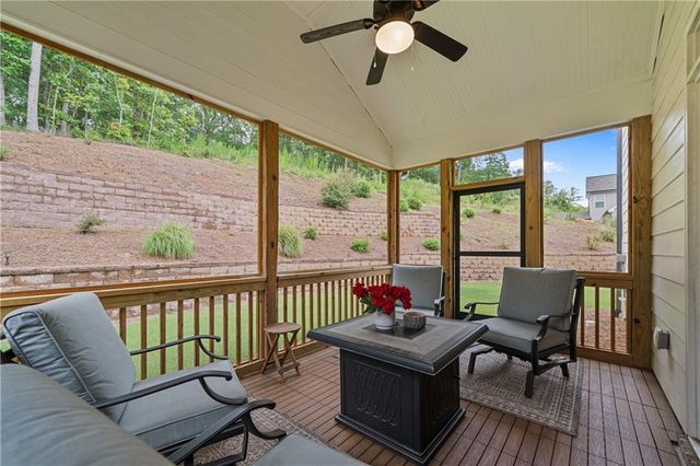 298 Boulder Lake Drive, Cartersville, GA 30121