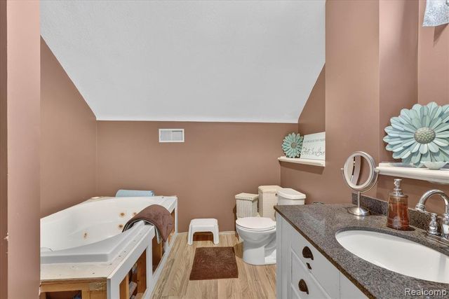 4034 E Newport Road, Newport, MI 48166