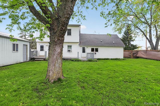 4034 E Newport Road, Newport, MI 48166