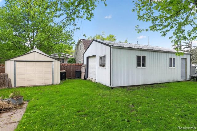 4034 E Newport Road, Newport, MI 48166