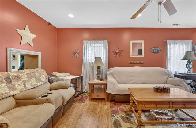 4034 E Newport Road, Newport, MI 48166