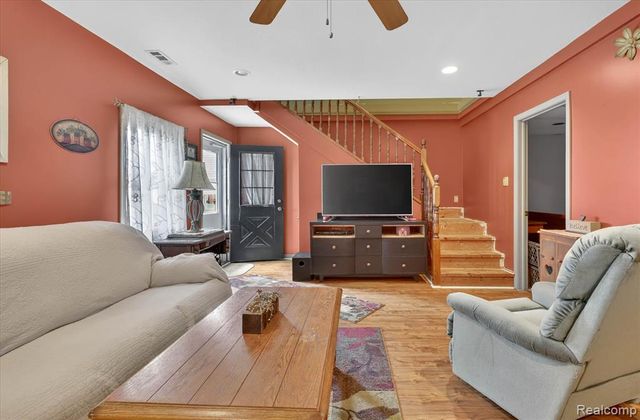 4034 E Newport Road, Newport, MI 48166