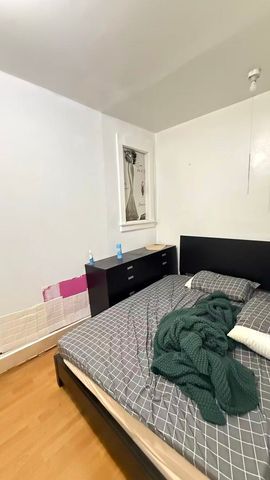 3540 S DAMEN Avenue, Chicago, IL 60609
