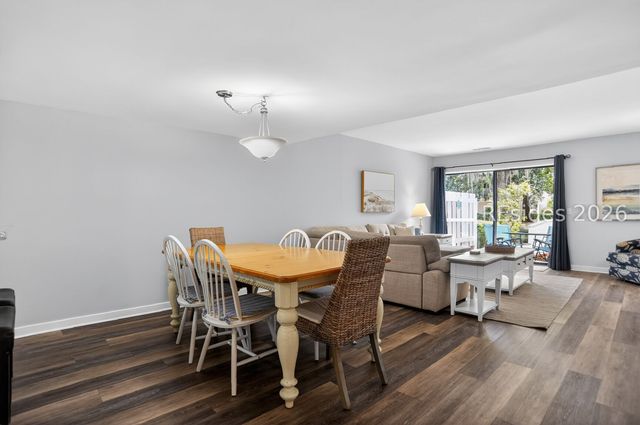 15 Deallyon Ave Apt 67, Hilton Head Island, SC 29928