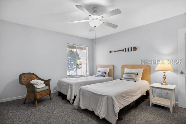 15 Deallyon Ave Apt 67, Hilton Head Island, SC 29928