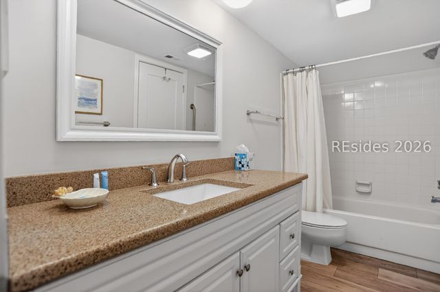 15 Deallyon Ave Apt 67, Hilton Head Island, SC 29928