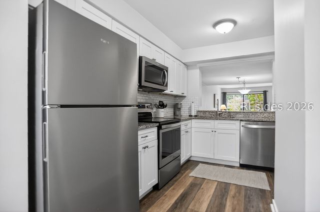 15 Deallyon Ave Apt 67, Hilton Head Island, SC 29928
