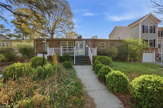 808 Pine Harbor DR, Norfolk, VA 23502