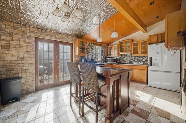 808 Pine Harbor DR, Norfolk, VA 23502