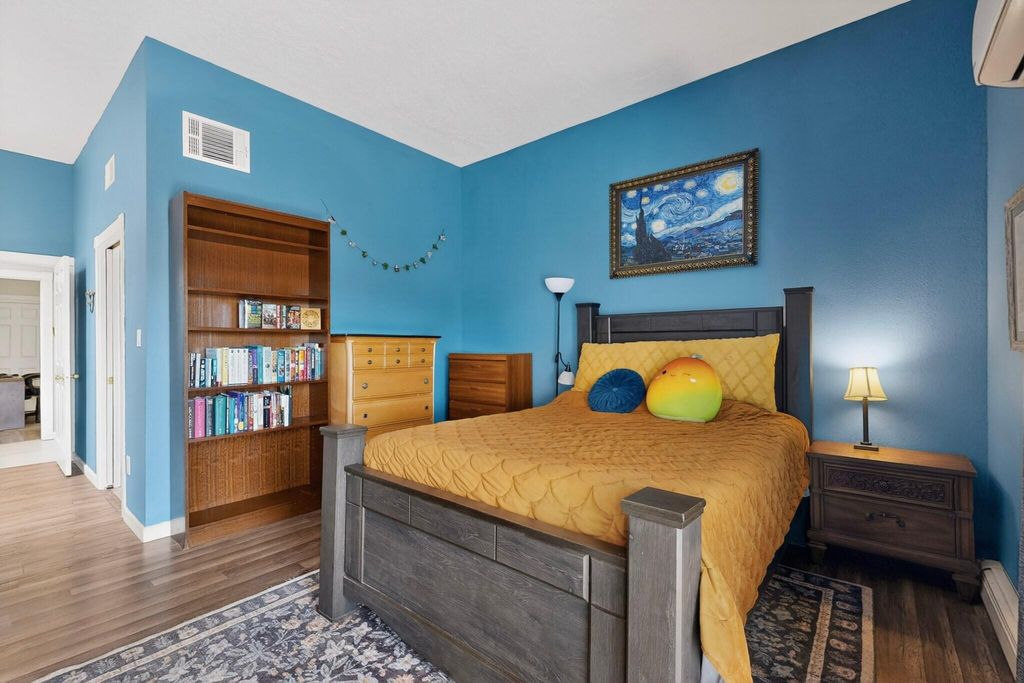 Image 18 of property listing at 7508 Teakwood Drive NW, Albuquerque, NM 87120