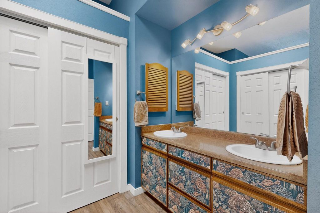 Image 22 of property listing at 7508 Teakwood Drive NW, Albuquerque, NM 87120