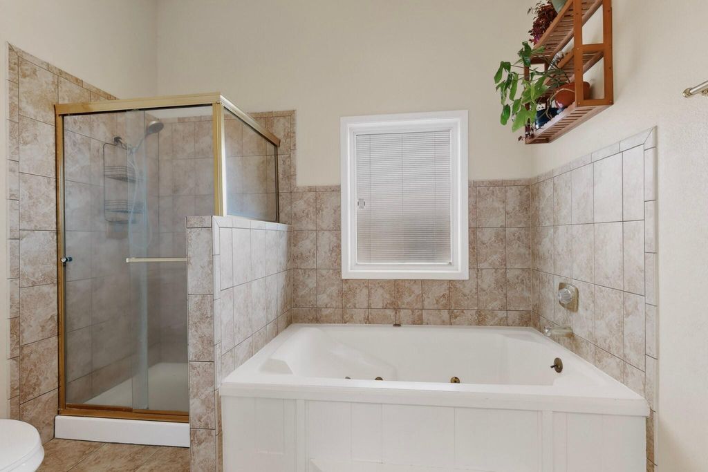 Image 23 of property listing at 7508 Teakwood Drive NW, Albuquerque, NM 87120