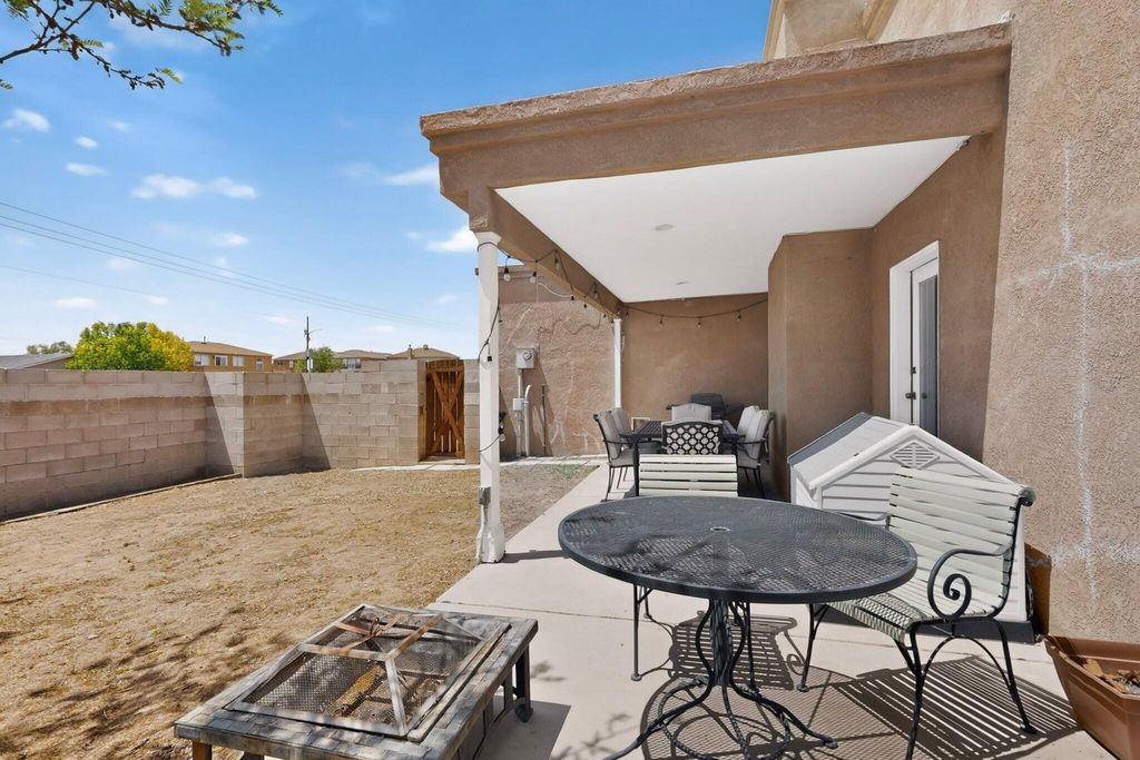 Image 34 of property listing at 7508 Teakwood Drive NW, Albuquerque, NM 87120