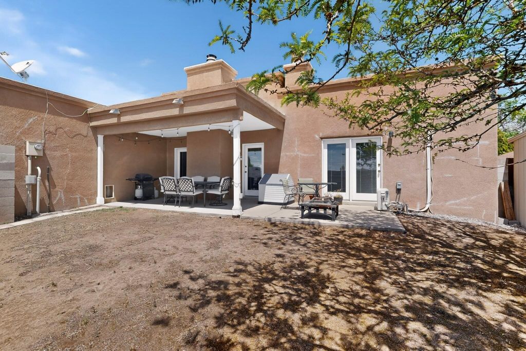 Image 36 of property listing at 7508 Teakwood Drive NW, Albuquerque, NM 87120