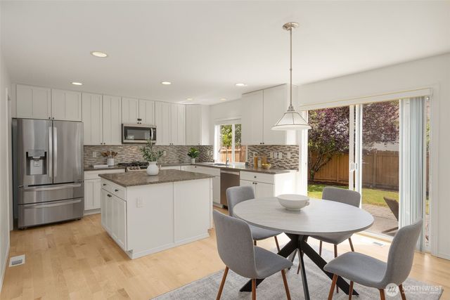 34503 SE Steller Way, Snoqualmie, WA 98065