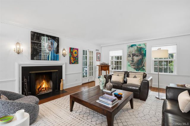 51 Paddington Road, Scarsdale, NY 10583