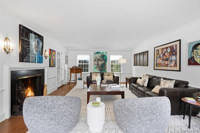 51 Paddington Road, Scarsdale, NY 10583