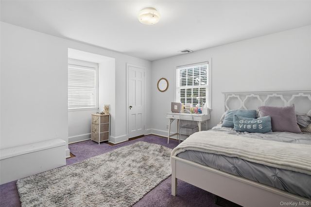 51 Paddington Road, Scarsdale, NY 10583