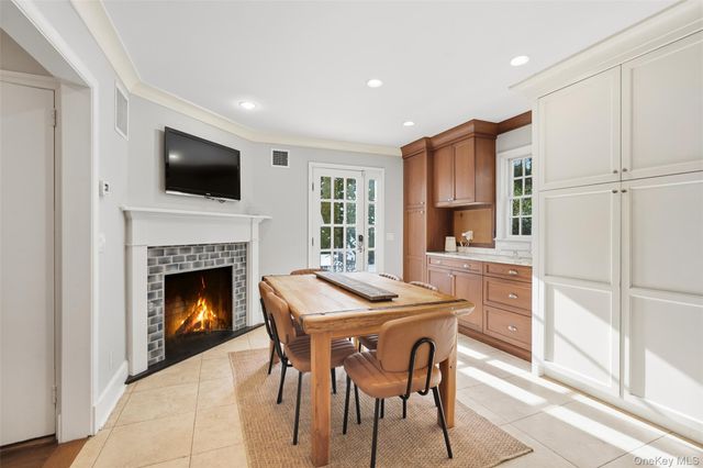 51 Paddington Road, Scarsdale, NY 10583