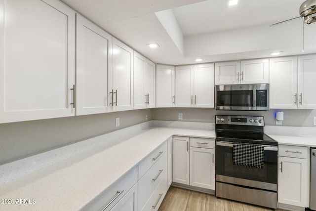 25425 S SEDONA Drive, Sun Lakes, AZ 85248