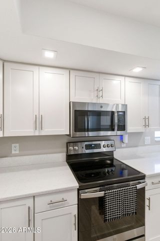 25425 S SEDONA Drive, Sun Lakes, AZ 85248