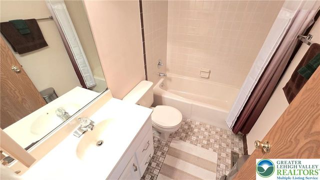 1391 Presidential Drive, Whitehall Twp, PA 18052