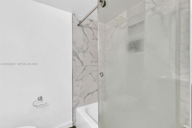 3021 N Oakland Forest Dr 208, Oakland Park, FL 33309