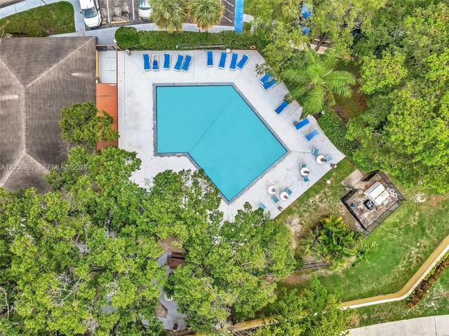 3021 N Oakland Forest Dr 208, Oakland Park, FL 33309