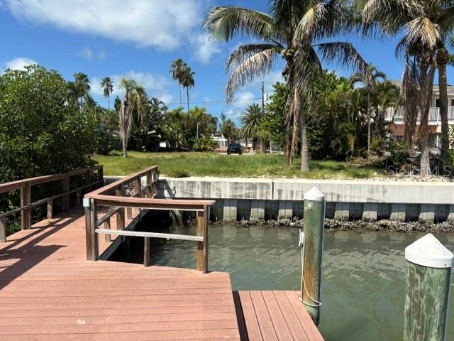 14065 N BAYSHORE DRIVE, Madeira Beach, FL 33708