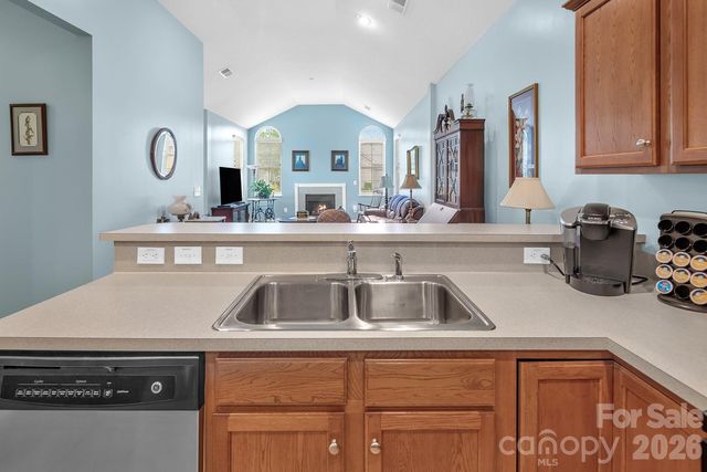 4607 Nashua Drive, Matthews, NC 28105