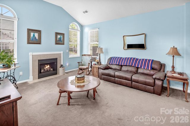4607 Nashua Drive, Matthews, NC 28105