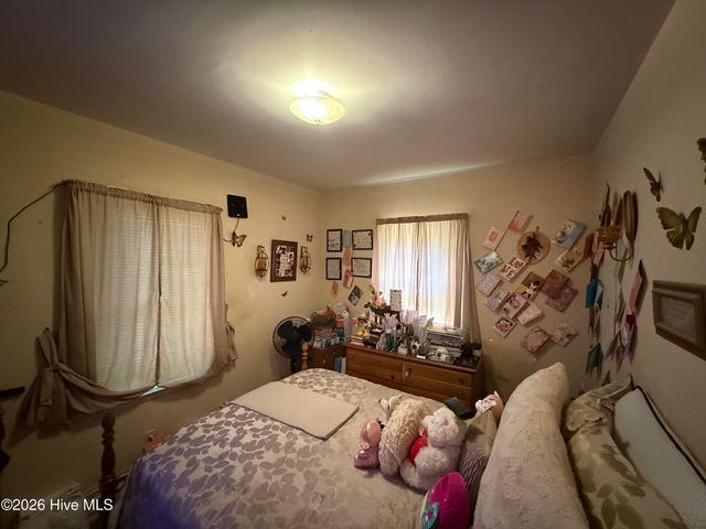 1501 Bond Street, Kinston, NC 28501