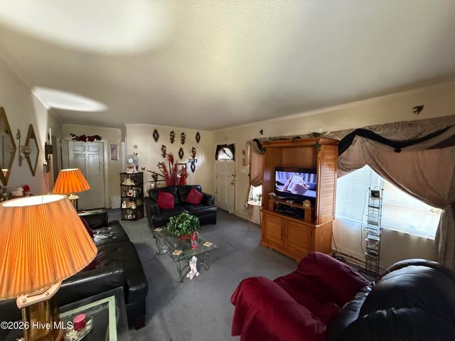 1501 Bond Street, Kinston, NC 28501