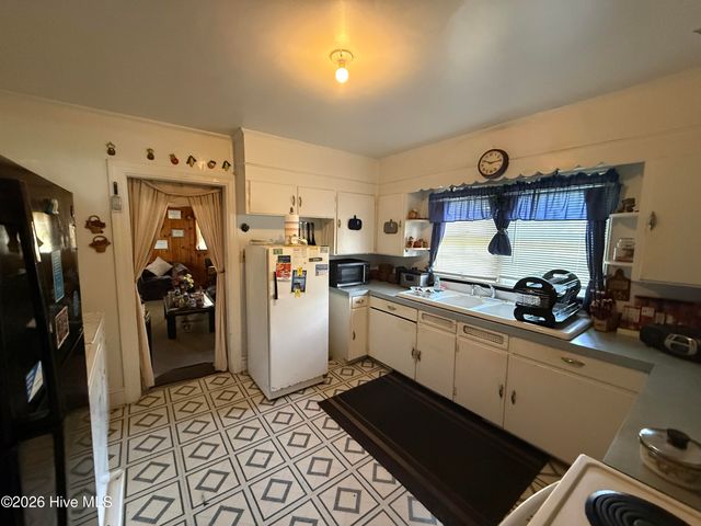 1501 Bond Street, Kinston, NC 28501