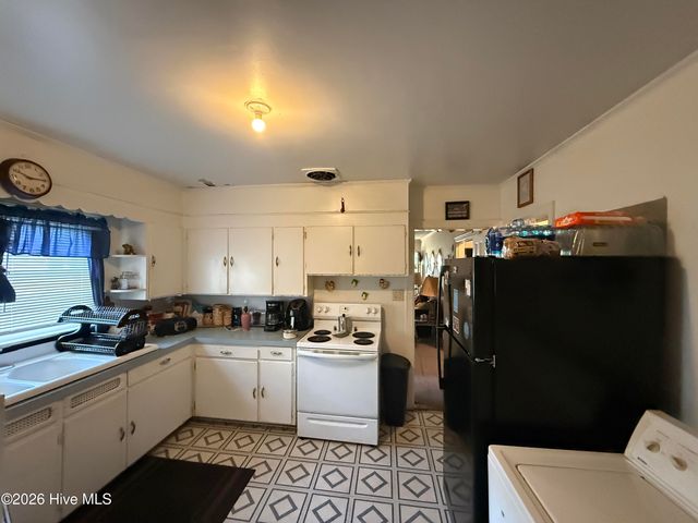 1501 Bond Street, Kinston, NC 28501