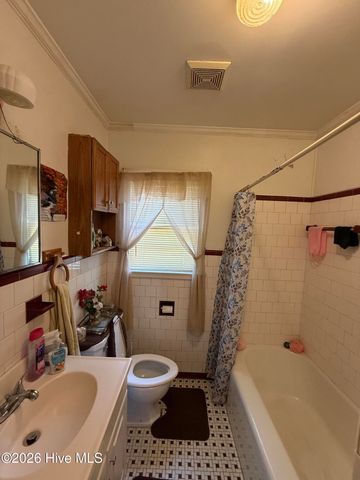 1501 Bond Street, Kinston, NC 28501