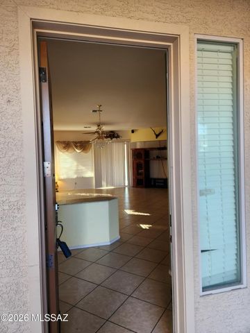 10046 E Cedar Hill Drive, Tucson, AZ 85748