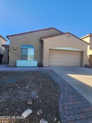 10046 E Cedar Hill Drive, Tucson, AZ 85748